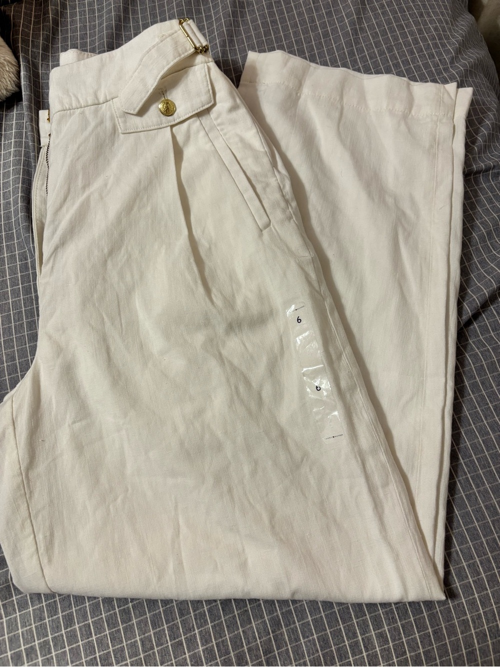 Tommy Hilfiger Cream Pleated Chinos
